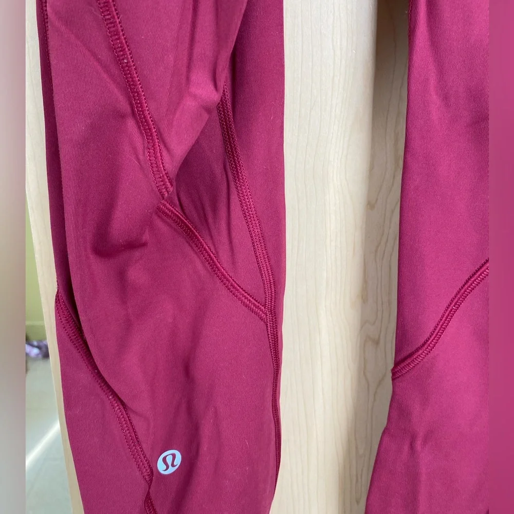 Lululemon crop - Picture 3 of 3